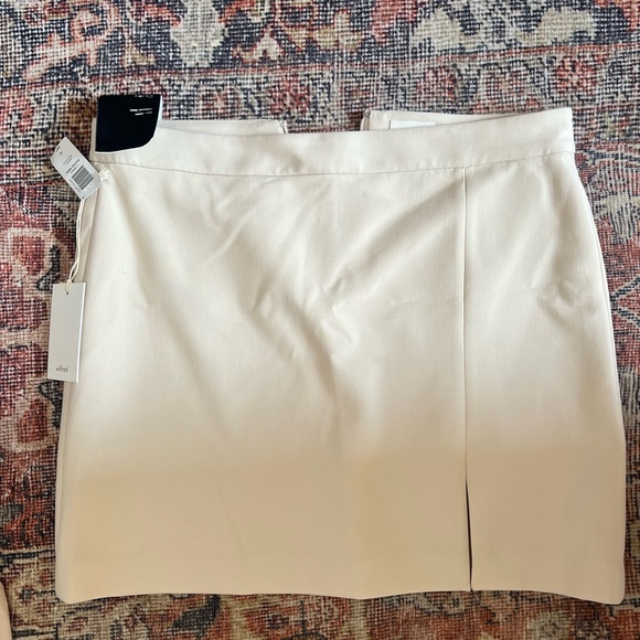 Aritzia Mini Skirt - Crème - Picture 3 of 5